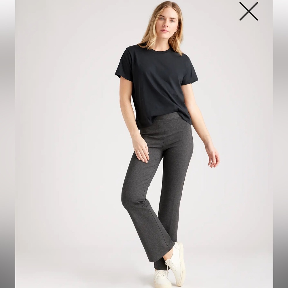 New with tags Ultra-Stretch Ponte Bootcut Pants